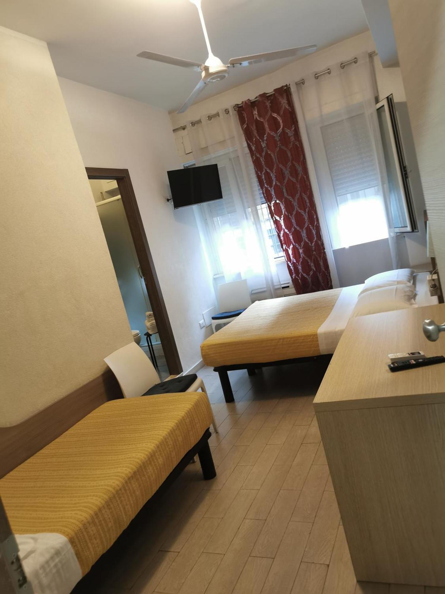 Hotel Bissi Milaan Kamer foto