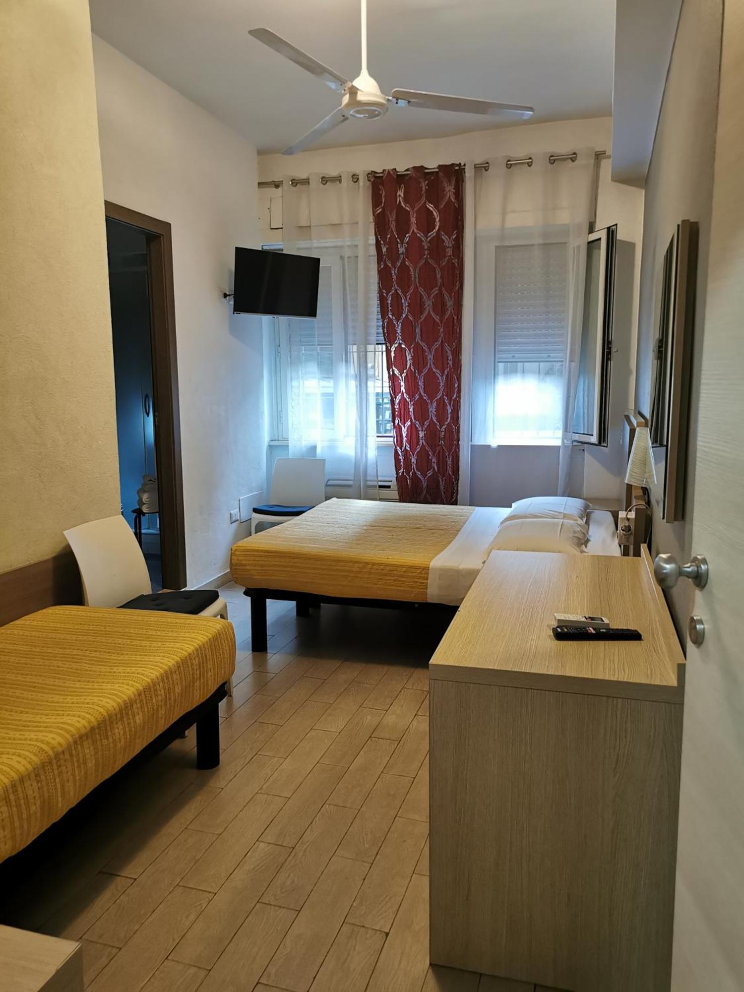 Hotel Bissi Milaan Kamer foto