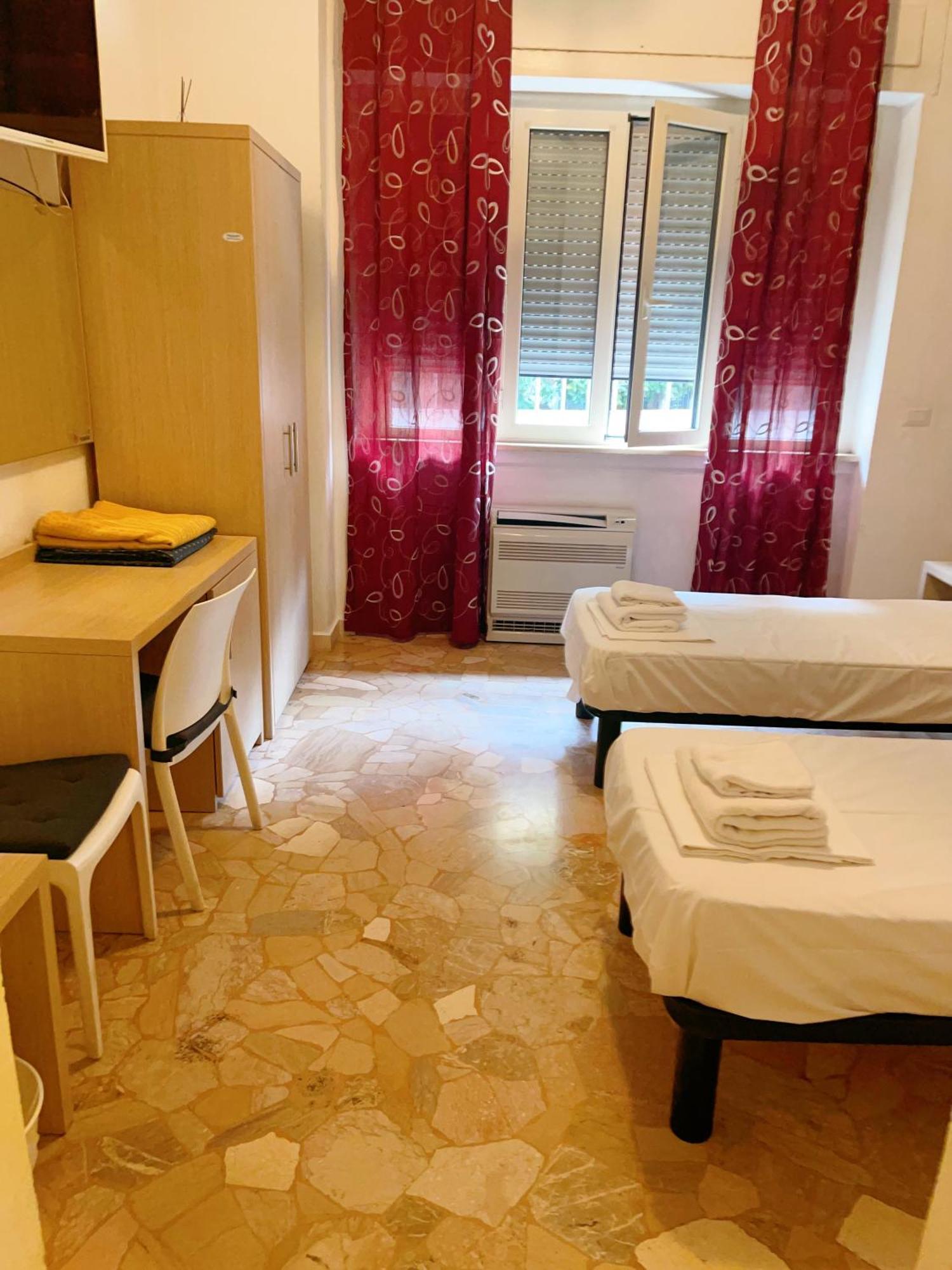Hotel Bissi Milaan Buitenkant foto