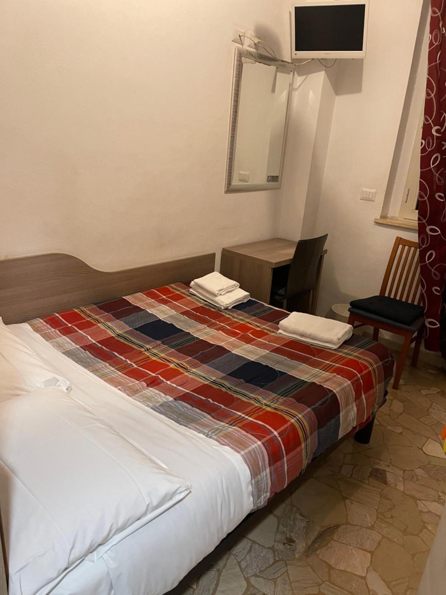 Hotel Bissi Milaan Buitenkant foto