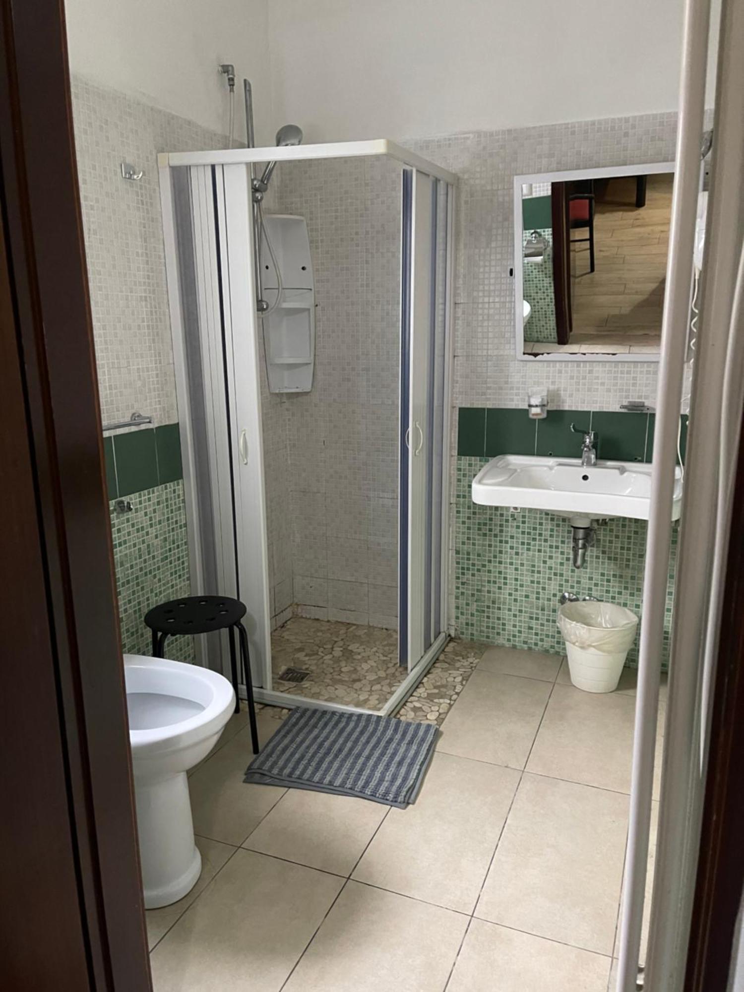 Hotel Bissi Milaan Buitenkant foto